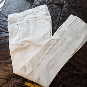 Eddie Bauer....12L.....white jean